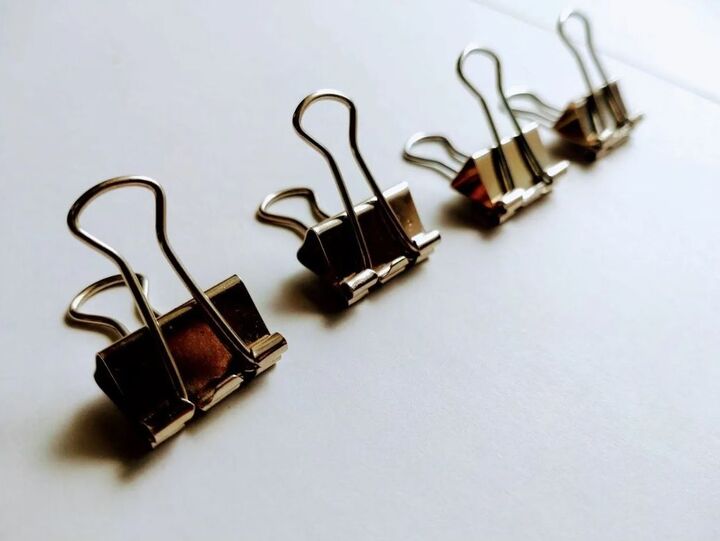 ダブルクリップがキッチンで大活躍!調理中も収納にも役立つ目ウロコな使い方3つ