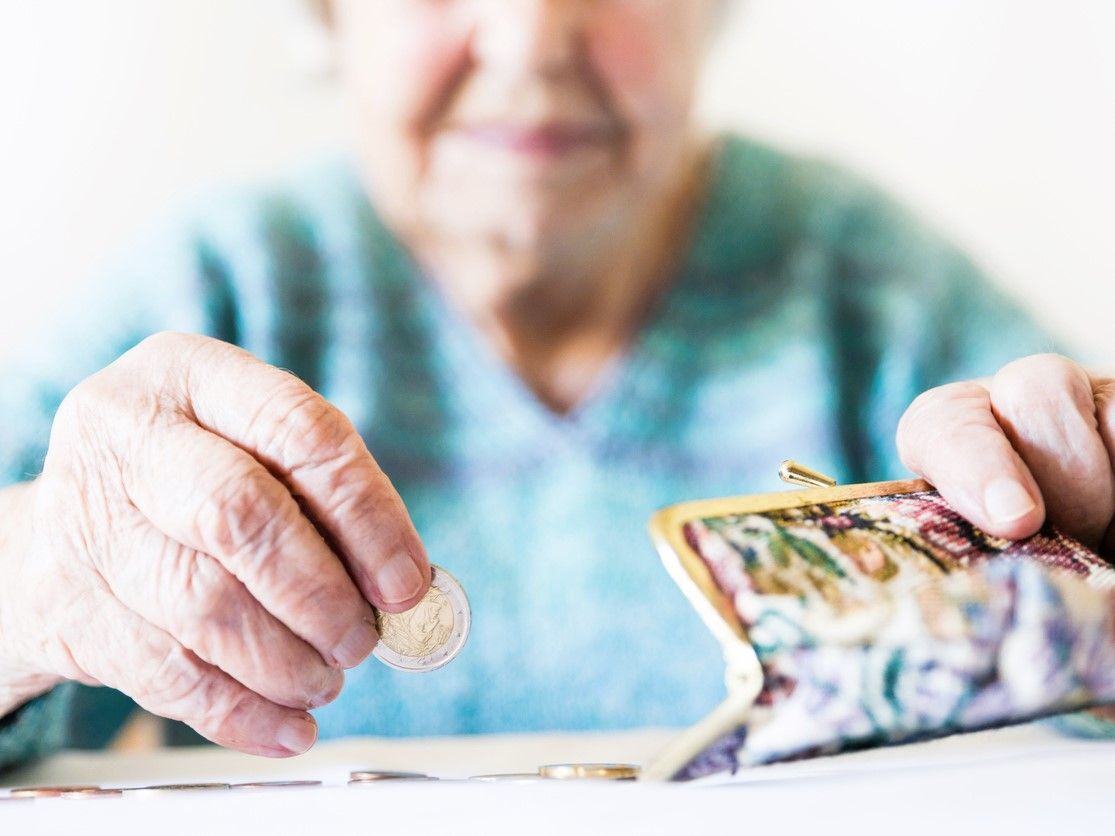 長所と財布は放さない！91歳の女性評論家が「老いて実感したこと」