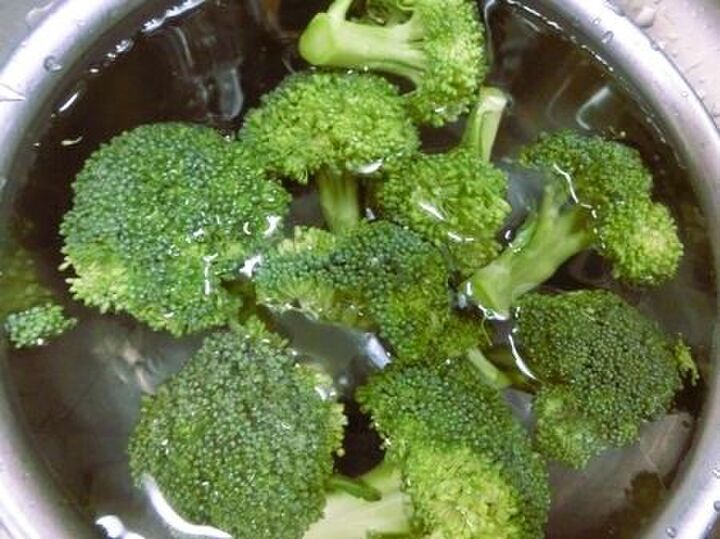 ブロッコリーの汚れを〈ごっそり〉落とす方法!流水だけじゃダメなんです
