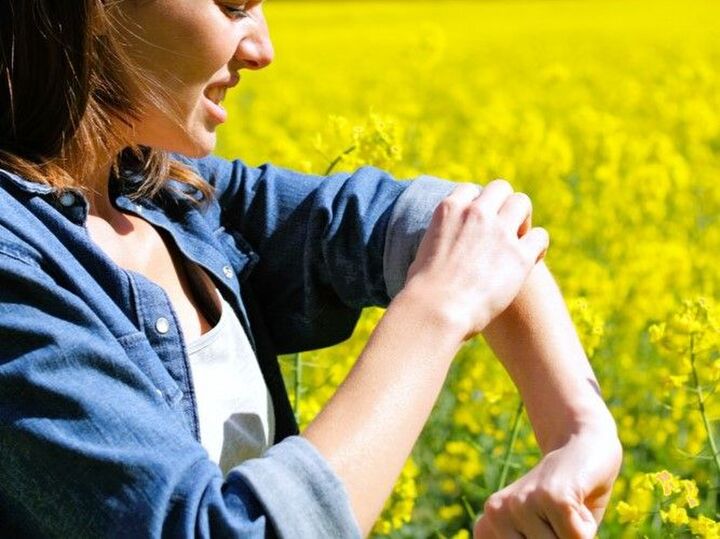 ヒィッ…!!腕が黒くて汚いんだが…!!!ガサガサ肌を、スベスベなめらか~にする方法とは