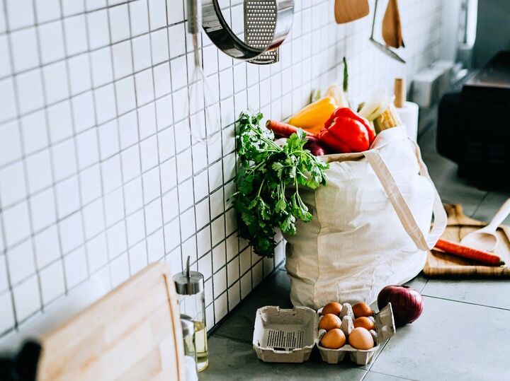 食費2万円台の人が「10月以降、ふるさと納税の返礼品でねらうもの」3つ