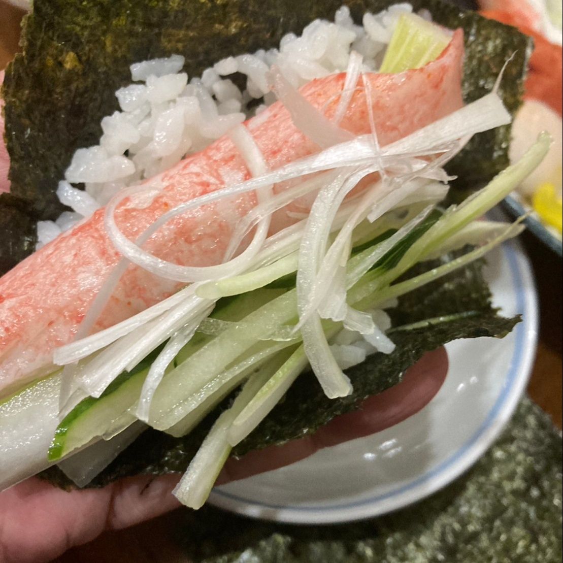カニカマ、キュウリ、セロリ、白髪ねぎ、巻き♪