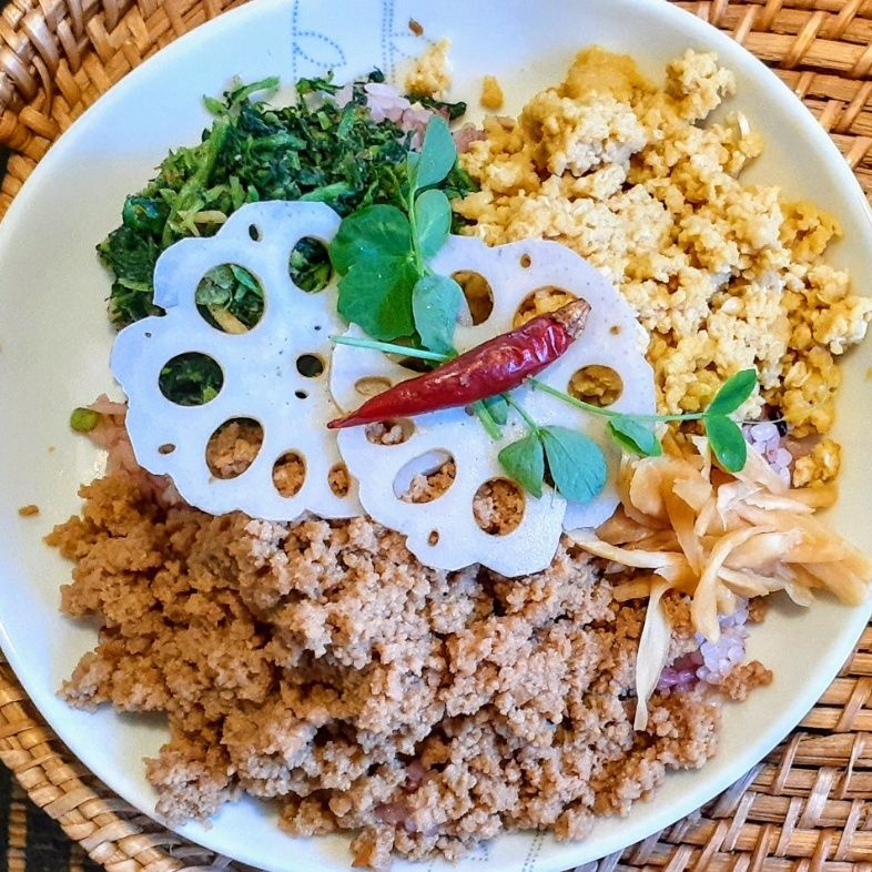 美味しい大人のそぼろ丼～旨味たっぷりしっとりふわふわピリ辛そぼろの作り方～