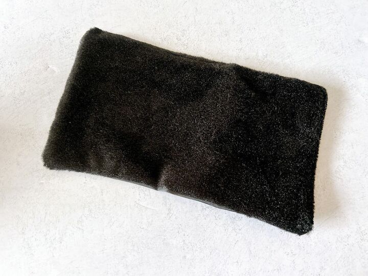 【セリア】四角いフワフワ布。装備すれば防御力&おしゃれ度アップ!…ってどゆこと?