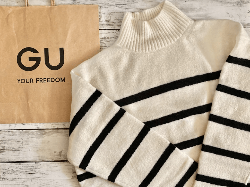 ♡ GU ストライプセーター ホワイト・ブラック （GU】冬のワード