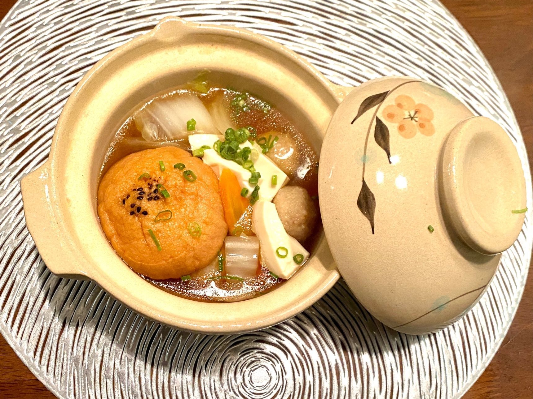 「まんじゅう麩」鍋を麺つゆで味付けしたらたまりませんよ〜