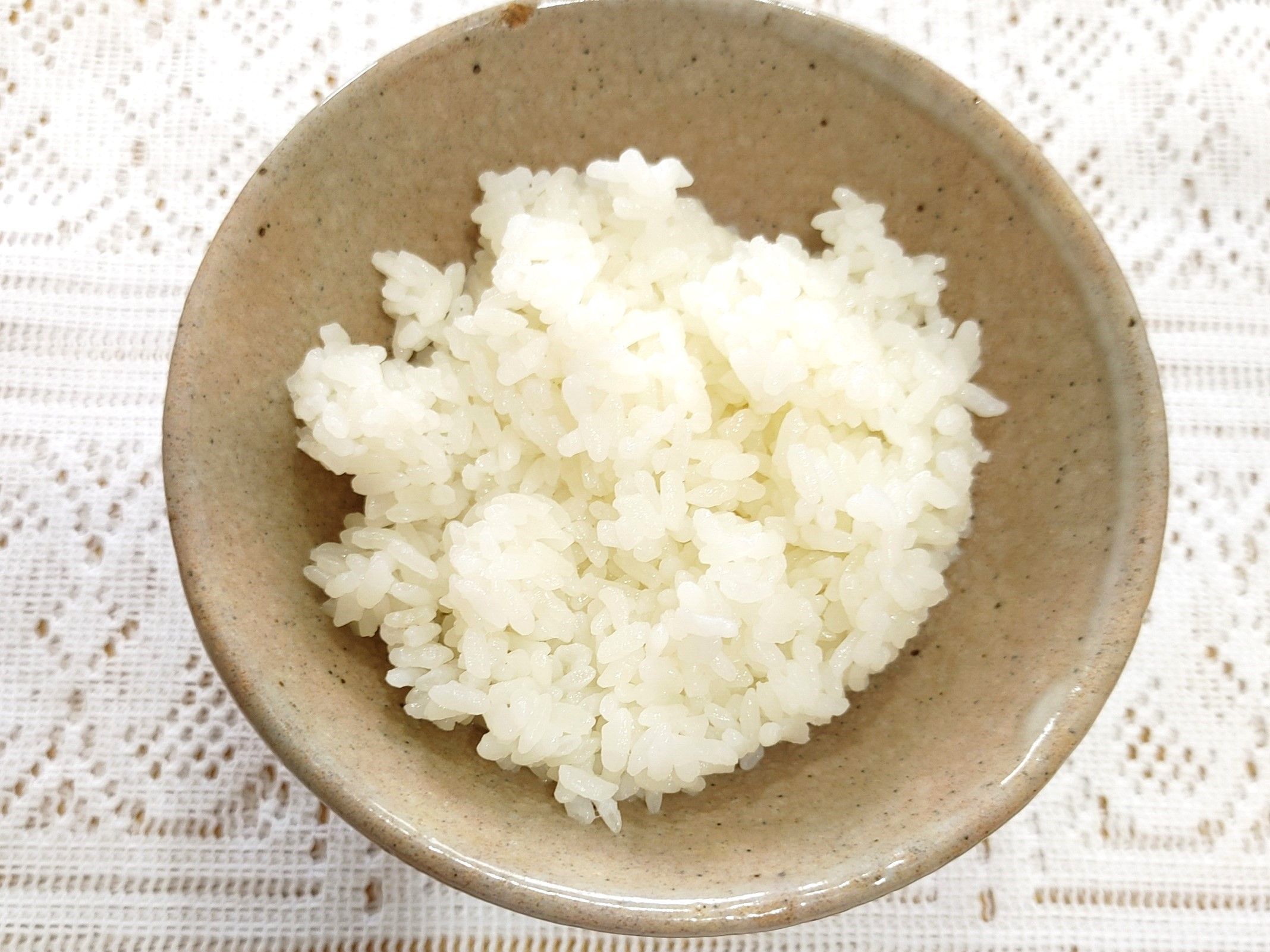 古米を美味しく炊く方法6選！今すぐ試せる断然おいしくなる炊き方 3ページ目｜暮らしニスタ