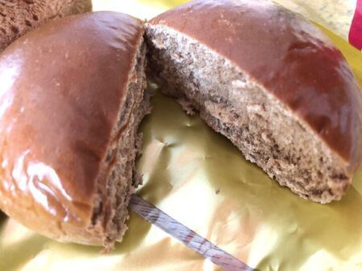 包丁を使わず「パン」をスパッと切る方法。やってみたくなっちゃうヨ♪