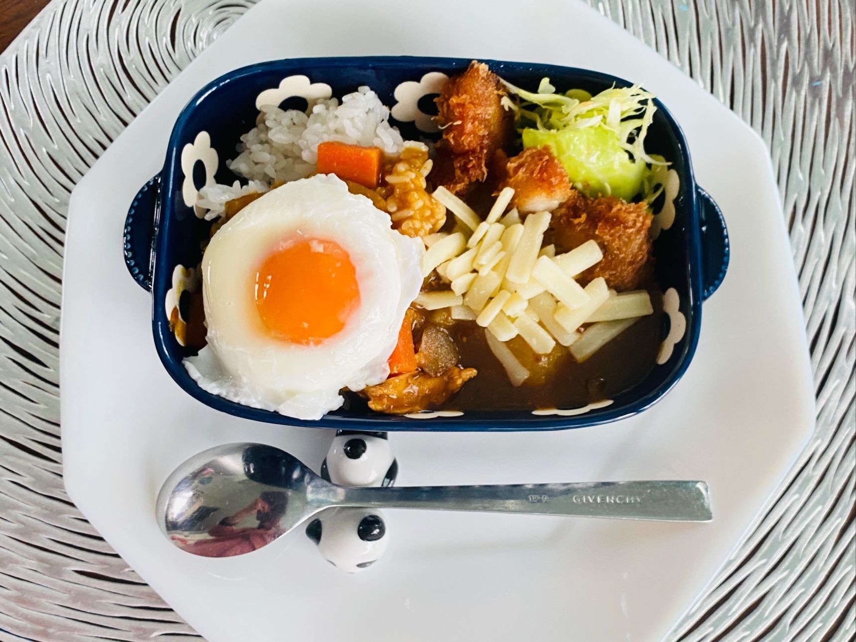 寒い朝には、朝カレー♪身体もポッカポカ