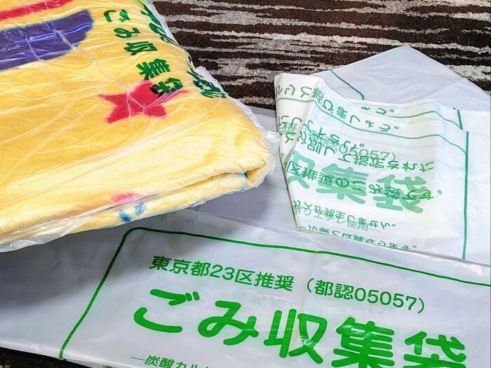 圧縮袋を使わずに衣類や毛布を&quot;ペッチャンコ&quot;にする方法！帰省シーズンにもおすすめ♡