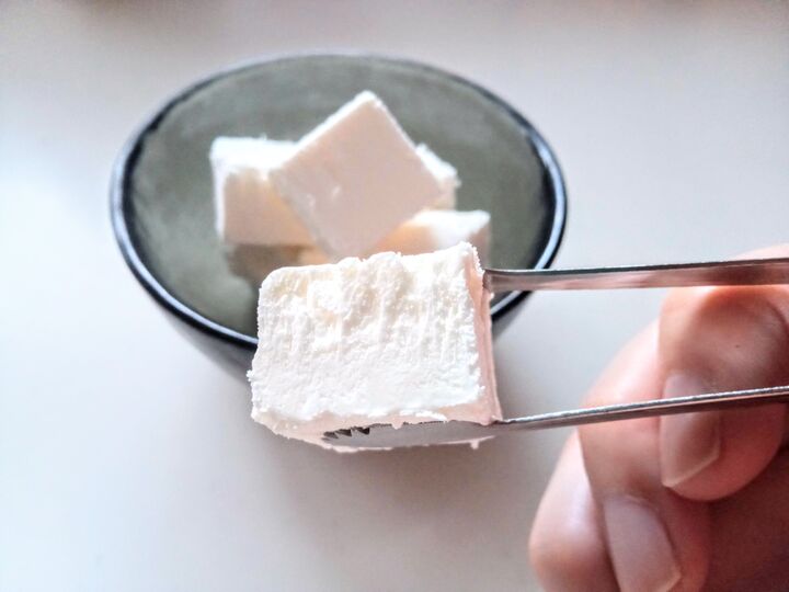 余ったホイップクリームは冷凍できます♪子どもの熱々ココアにも使えるよ♡