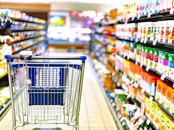 食費2万円台の人が「スーパーで絶対に立ち寄らない場所」3つ