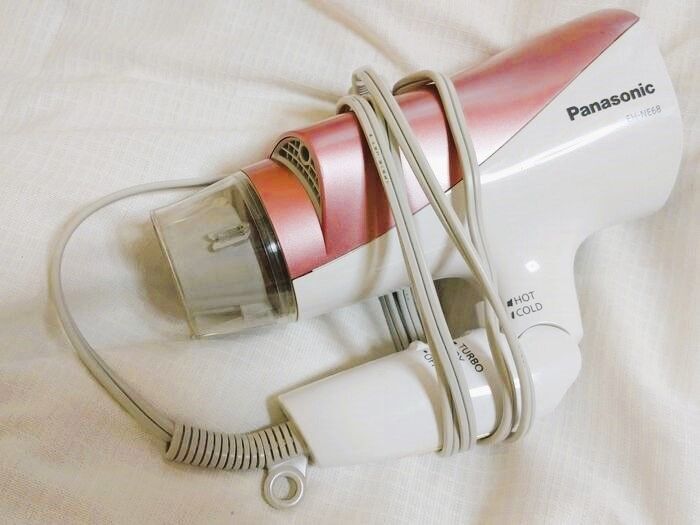 使いやすさ爆上がり！「ドライヤー」の収納場所。ぐるぐる巻きはNGですよ！