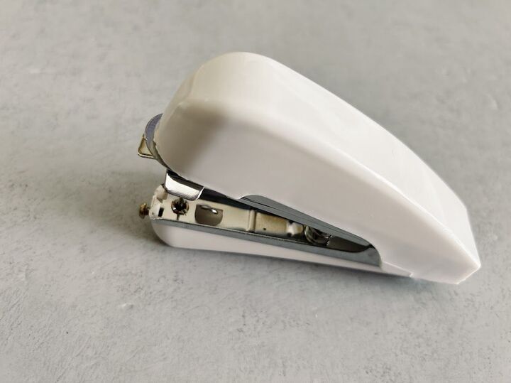 【キャン★ドゥ】割高なホチキス!?売れすぎて品薄も納得♪人気の理由がまさか過ぎた!