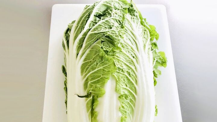 白菜の切り方に迷ったら!丸ごと切っても散らばらない方法ありました