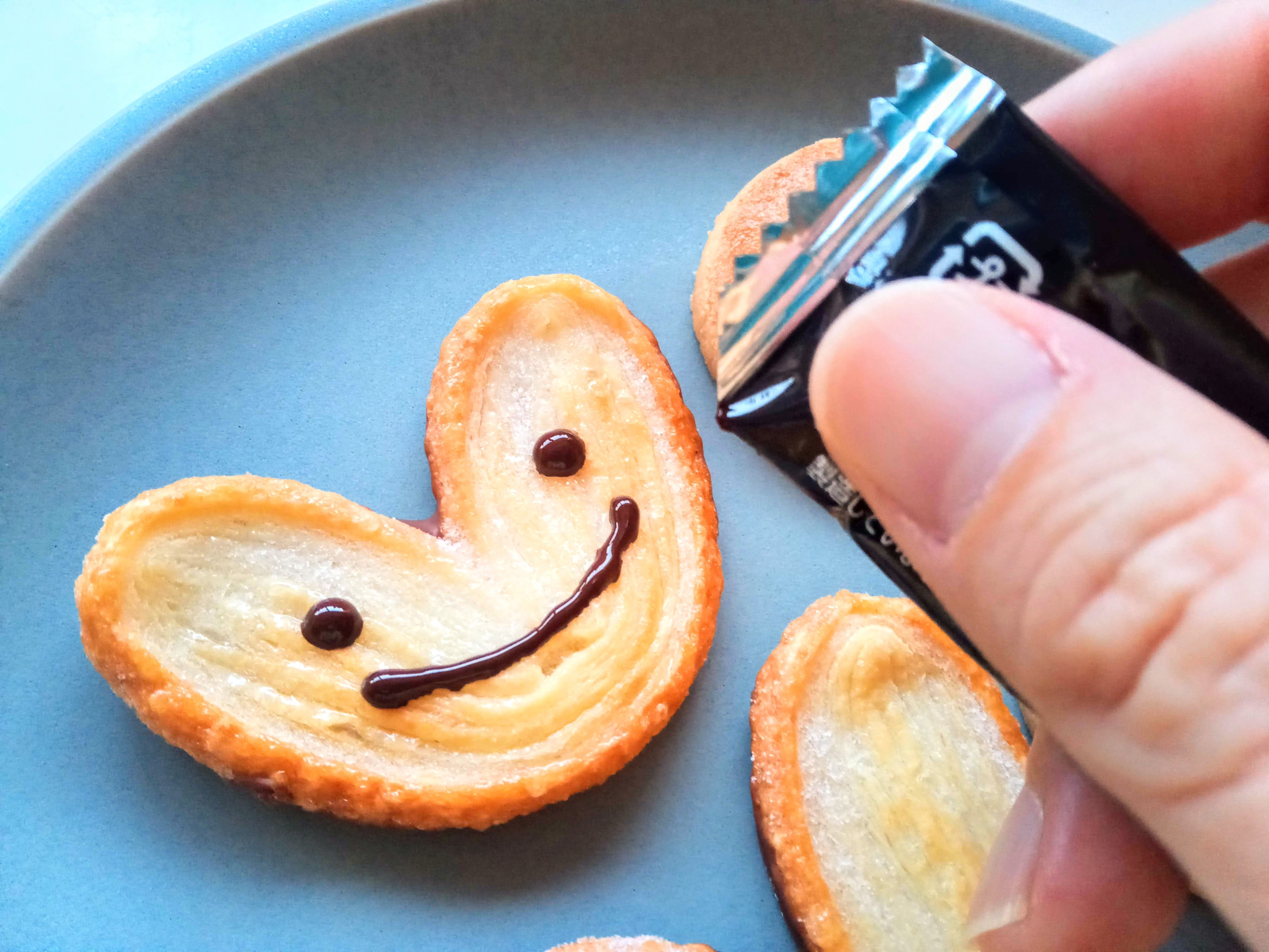 バレンタインデーに】個包装のチョコがチョコペンに大変身します「めっちゃ描きやすい」 2ページ目｜暮らしニスタ