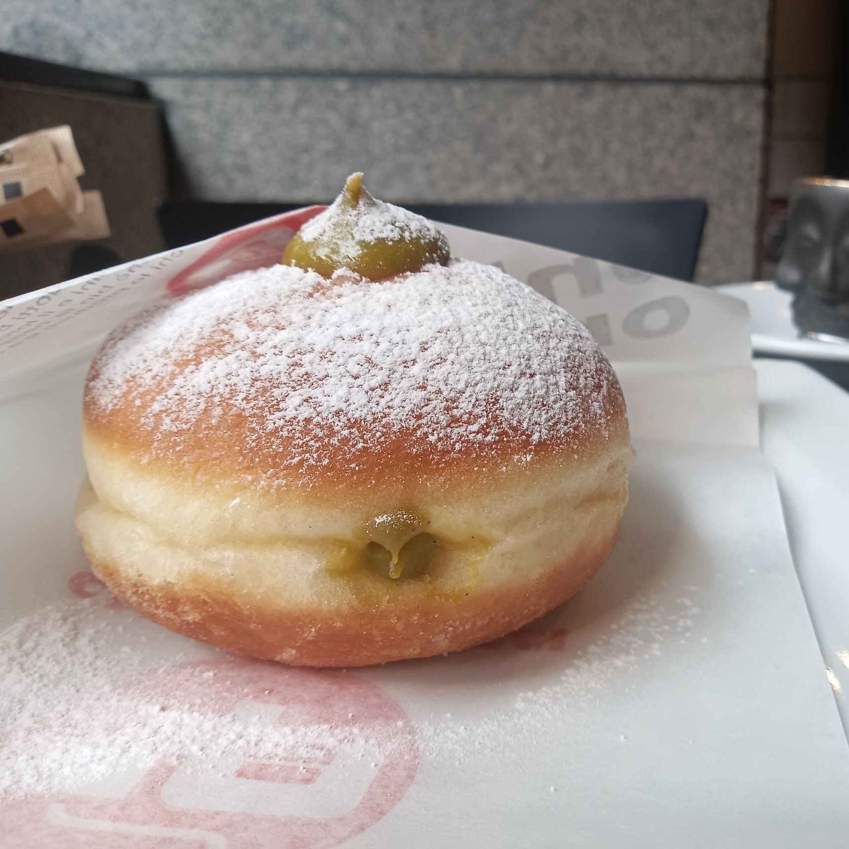 Bombolone al pistacchio