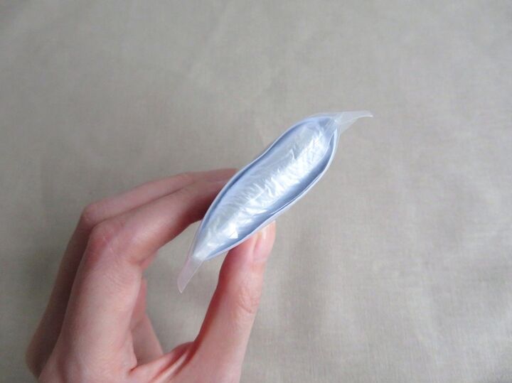 【ダイソー】「こんなにちっちゃいの?」突然の“困った”から救ってくれる超コンパクトなお助けグッズ