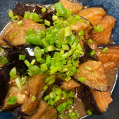 最後の1品付け足しにお勧め、冷凍揚げナスの生姜炒め♪