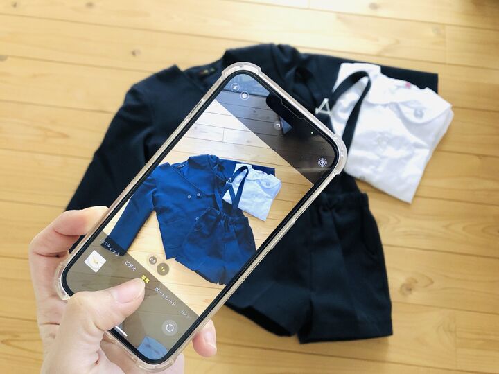 捨てられない思い出の洋服の残し方！卒業して着なくなった制服も超手軽に保管