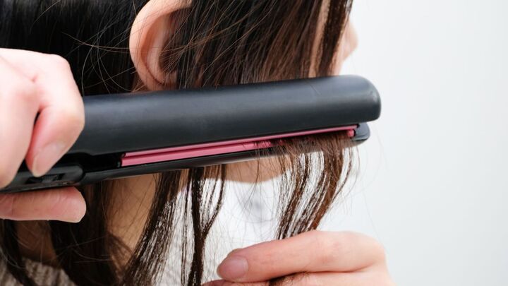 ヘアアイロンの設定温度は大丈夫?髪を傷めないアイロンの使い方や選び方をプロに聞きました