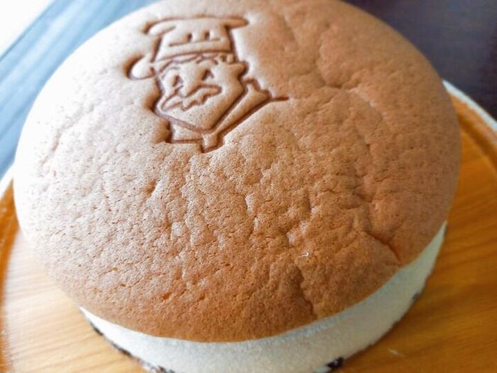 【りくろーおじさんの店】おいしさ増し増し♡焼きたてチーズケーキを食べてきた。うれしいサービスも!