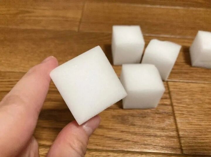 【悲報】もう二度とツヤは戻らない(涙)…お掃除は要注意!!家じゅうの「メラミンスポンジ」NGな場所まとめ