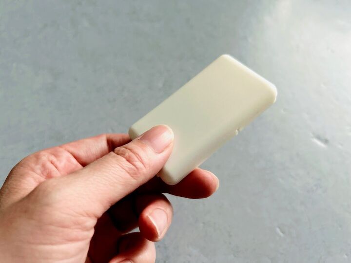 【ダイソー】小さすぎて何も入らない?ある意味安全グッズな四角いケース、こう使います!