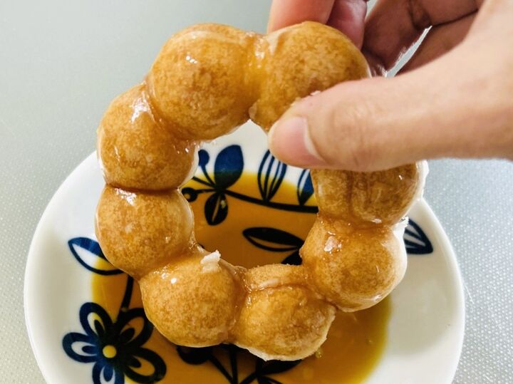 【ミスド公式】定番〈ポン・デ・リング〉激うまアレンジ。「サイズ感おかしい(笑)」「背徳感バンザイ!」