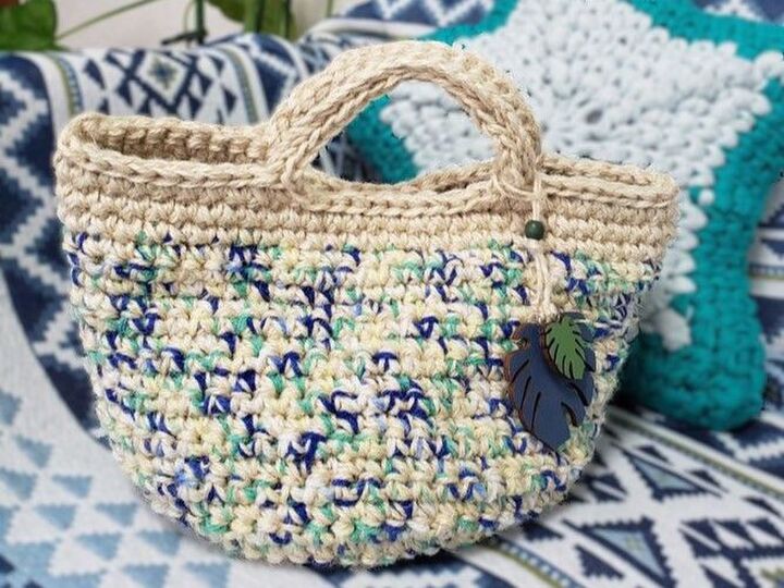 100均毛糸と麻ひもで!〈ちょっとそこまでバッグ〉ができちゃった♡【簡単ハンドメイド】