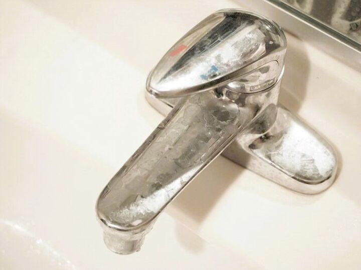 【水アカ掃除】洗剤は使いません!100均グッズたった1つでピカピカに