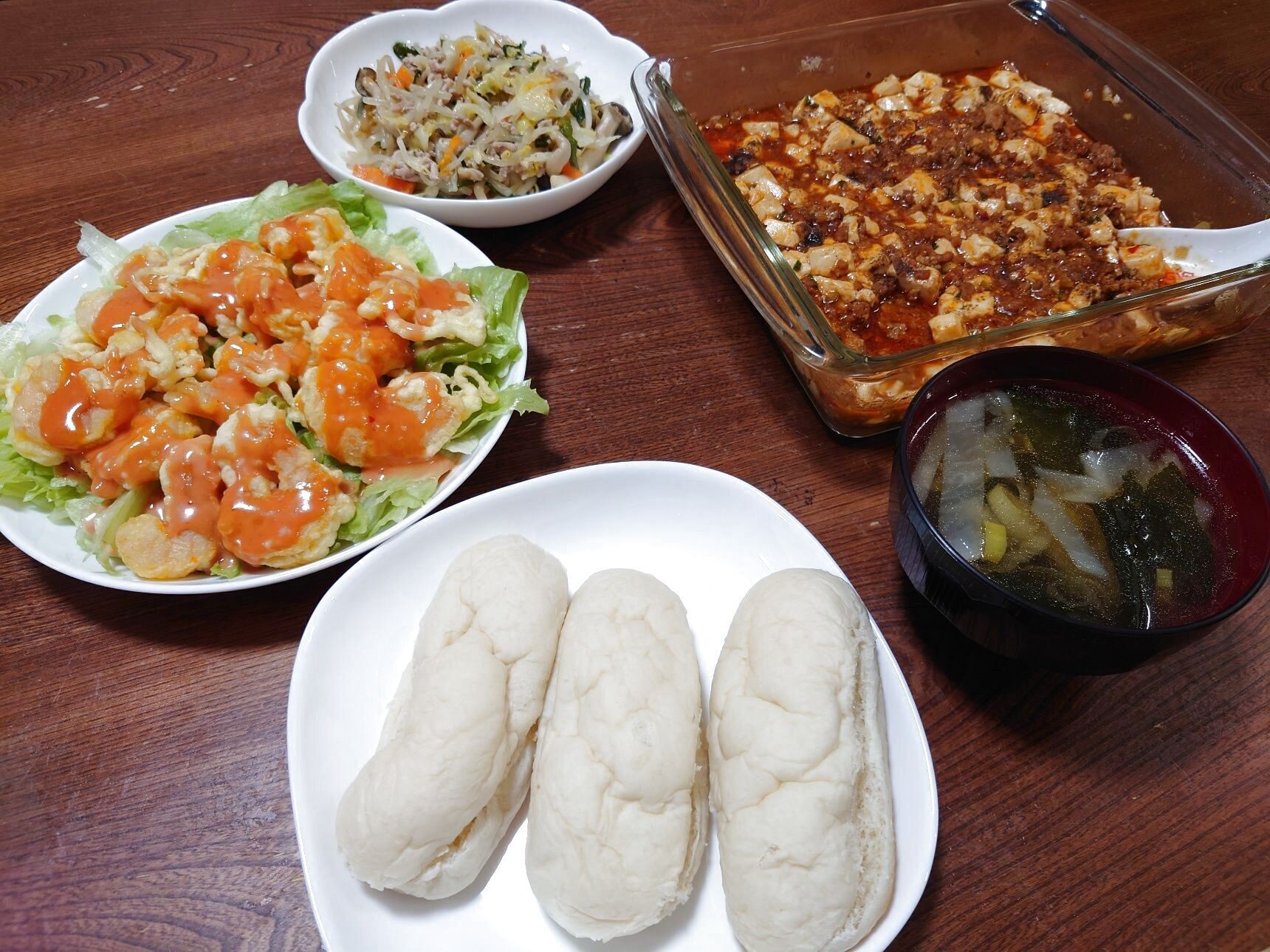 3種の中華パン定食。