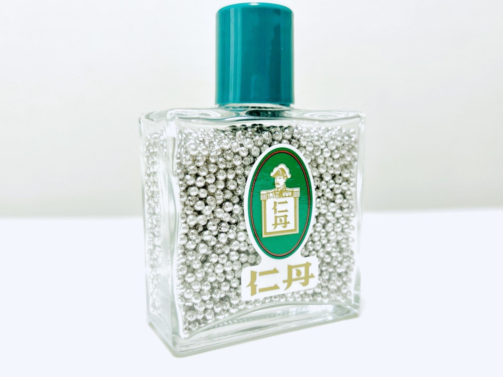 なぜ今人気？レトロアイテムの森下仁丹「銀粒仁丹」に注目。一体どんな