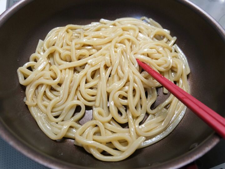『家事ヤロウ!!!』ギャル曽根さんのうどんの食べ方、絶対マネしたい!ちょっと味付け変えるだけでこのうまさ!!思わず追いごはん♪