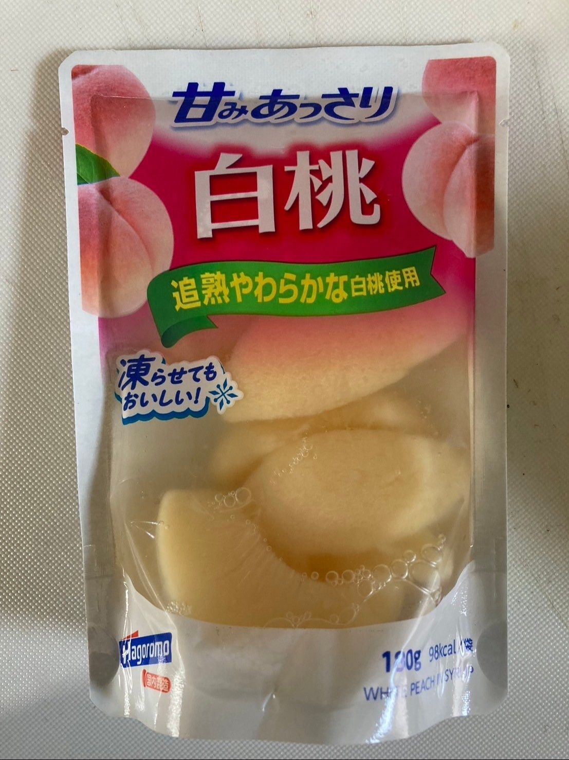 桃のシロップ煮はパックの物を使いました