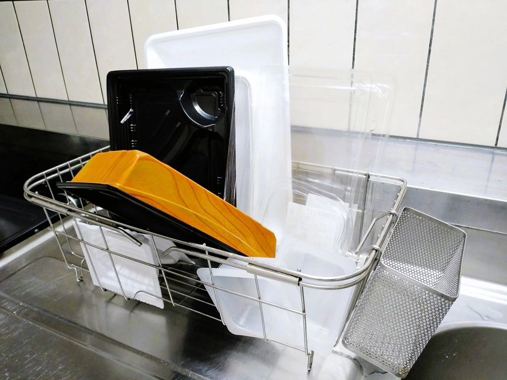 キッチンに溜まりがちな「プラ容器」を一気に乾かすベストな方法！