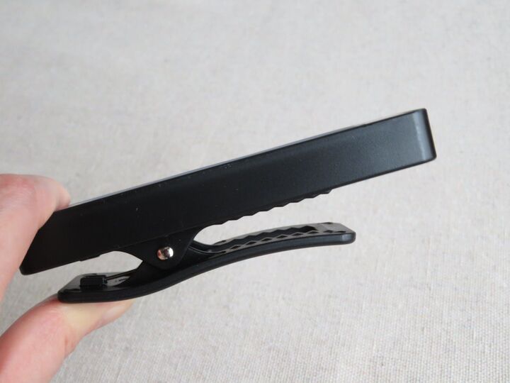 【ダイソー】発想に脱帽!大きなクリップに便利機能が2つも搭載♪330円だけど買って損なし