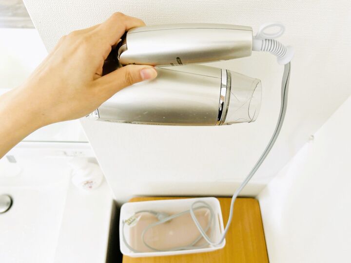【決定版】ドライヤーのコード収納術!100均でスッキリ絡まない&すぐ使えるアイデア集
