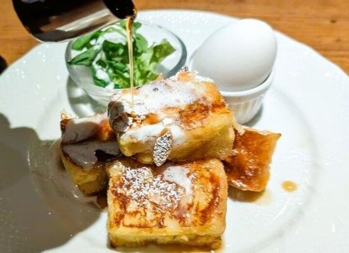 人気コーヒーチェーン店【朝から気分最高!のお得モーニング】5選。「ホテルの朝食みたいでうれしい…」「ゼッタイ行く!!」