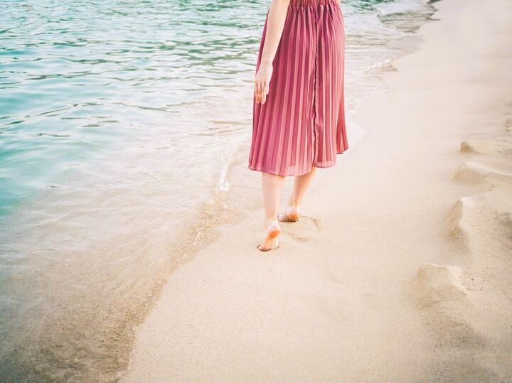 好きすぎるじゃん…(笑)。男性が「女性への気持ちが抑えられないときにやっちゃうこと」3つ