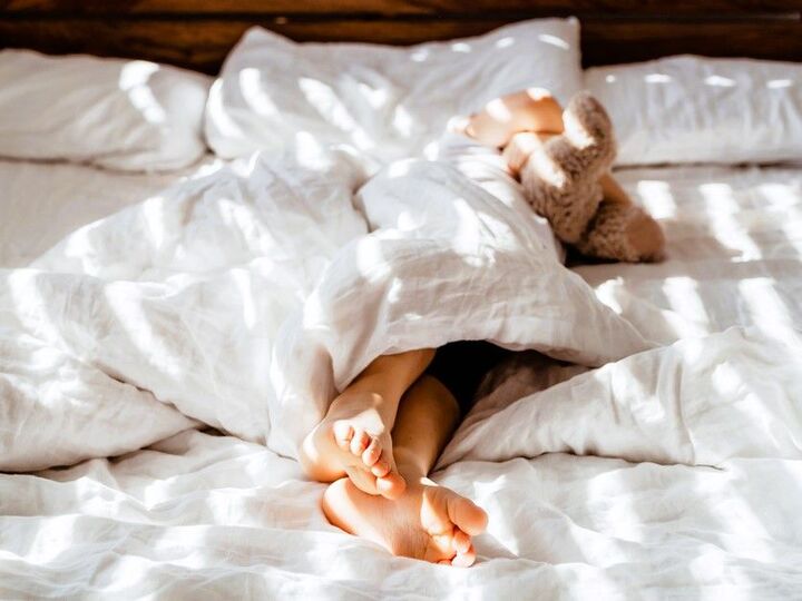 実はこれもアピール…!男性が「好意がある女性にだけやること」3つ