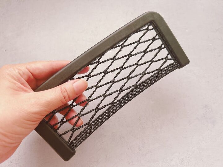 【セリア】こう見えて車グッズ!取り付けたら人数分欲しくなる不思議なネット、大活躍しちゃいます♪