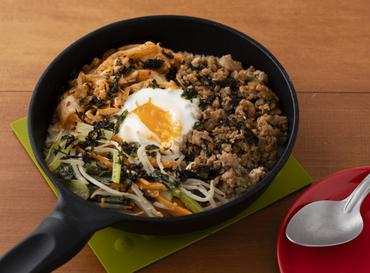 【爆速レシピ】およね式フライパンビビンパはラク旨すぎて病みつき間違いなし!