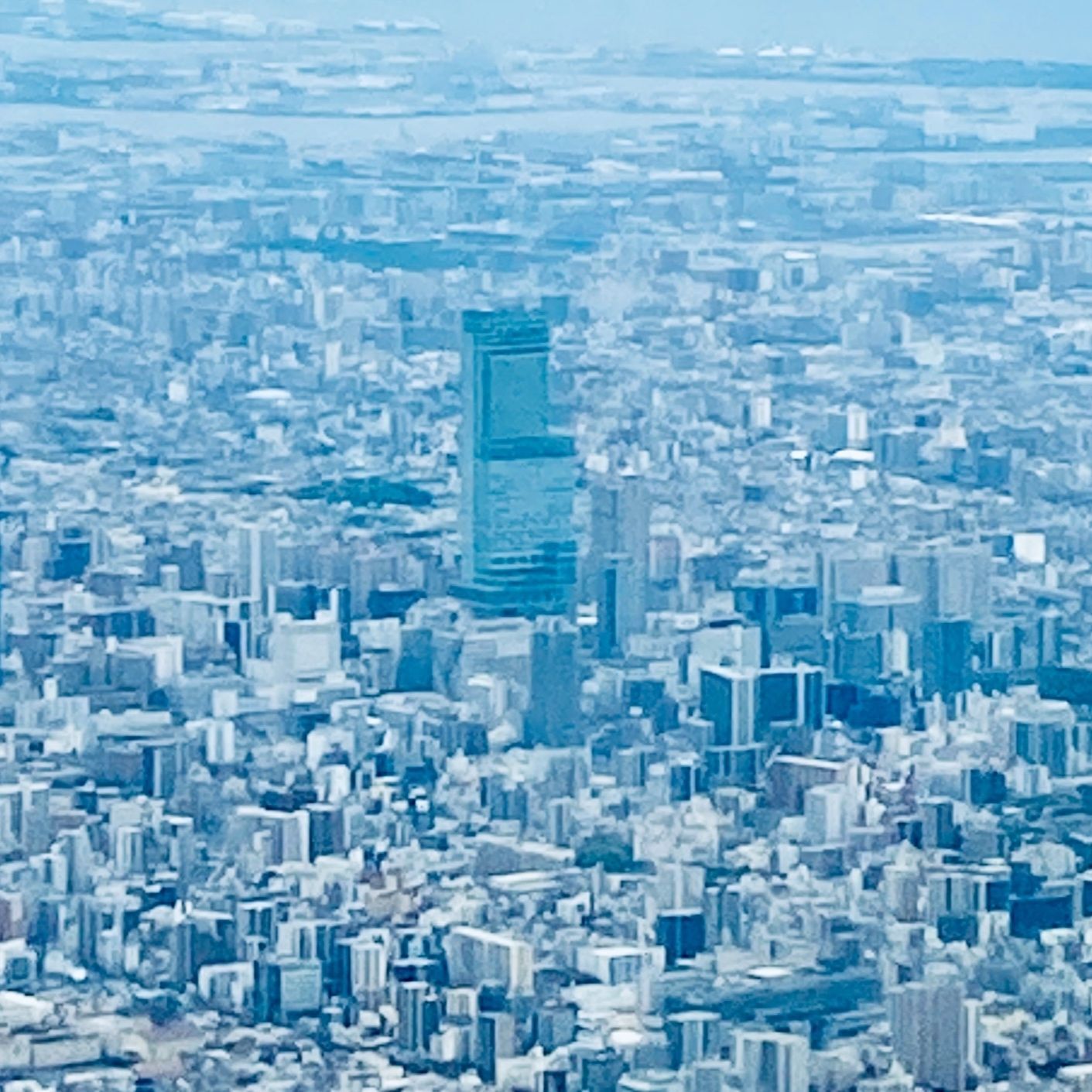 関西で1番の高層ビル「あべのハルカス」からの眺望