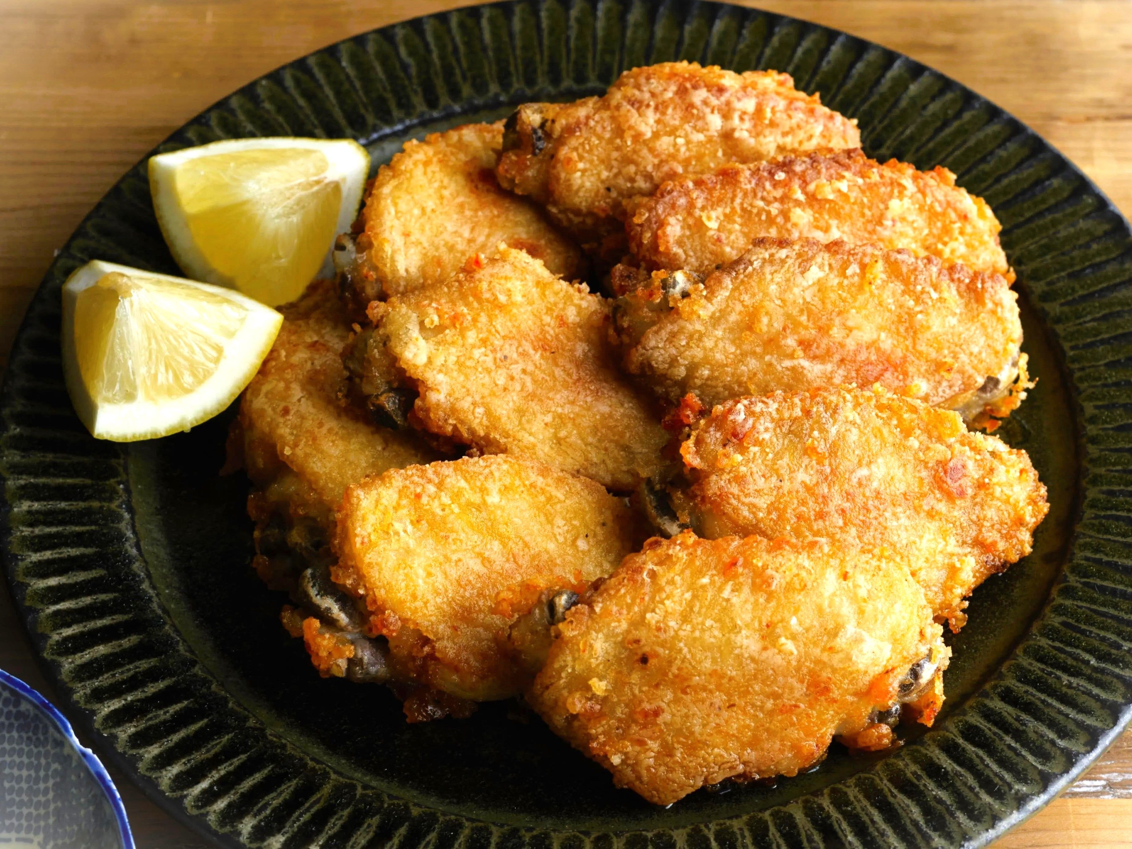 笠原将弘さんがサイゼリヤの「辛味チキン」を再現！子ども達が奪い合うウマすぎレシピ