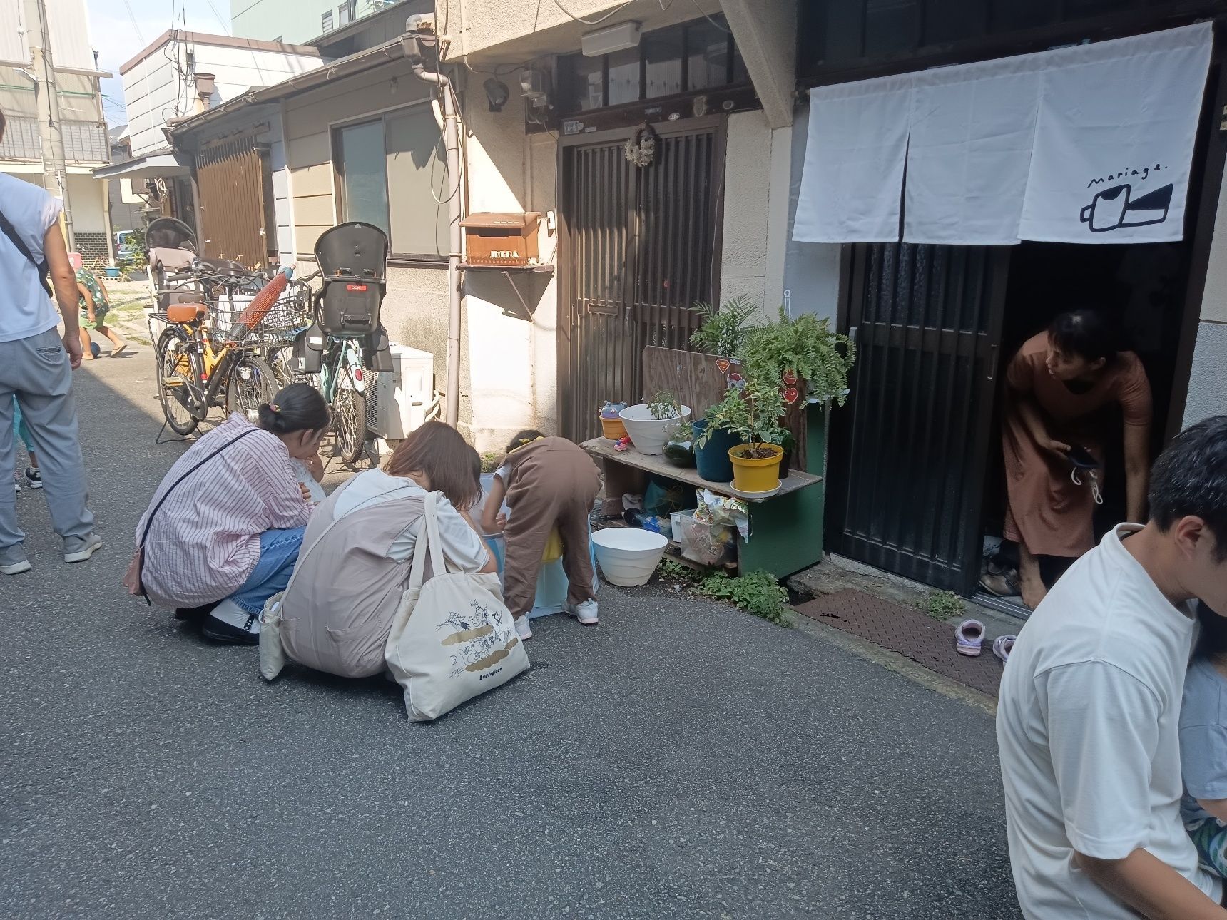 路地裏、歩行天の様な光景！！