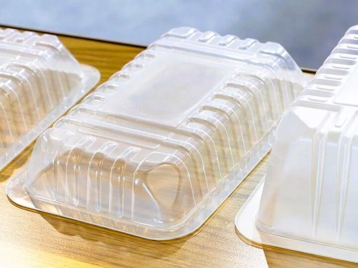 かさばる〈プラゴミ〉を切らずにつぶさずに一瞬で圧縮する方法!料理のついでにやっちゃいます♪