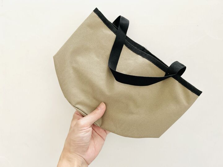 【セリア】ただのバッグじゃないの!?車の後部座席が快適になるアイテム♪夏休みの帰省や旅行の前に欲しい~