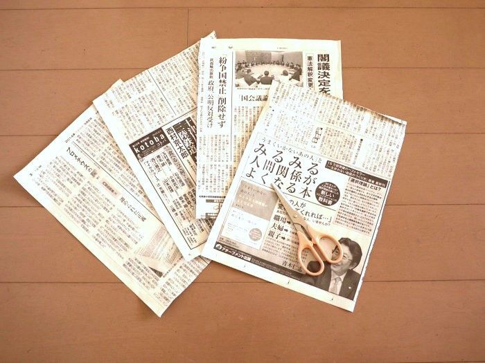 めんどうな網戸掃除は&quot;新聞紙&quot;で解決！「ゴシゴシ不要！？」「びっくりするほど簡単♡」