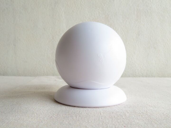 【ダイソー】入荷待ちしてようやく買えた!550円でも白いボールが飛ぶように売れた理由とは!?